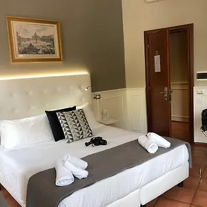 κάντε κράτηση εδώ