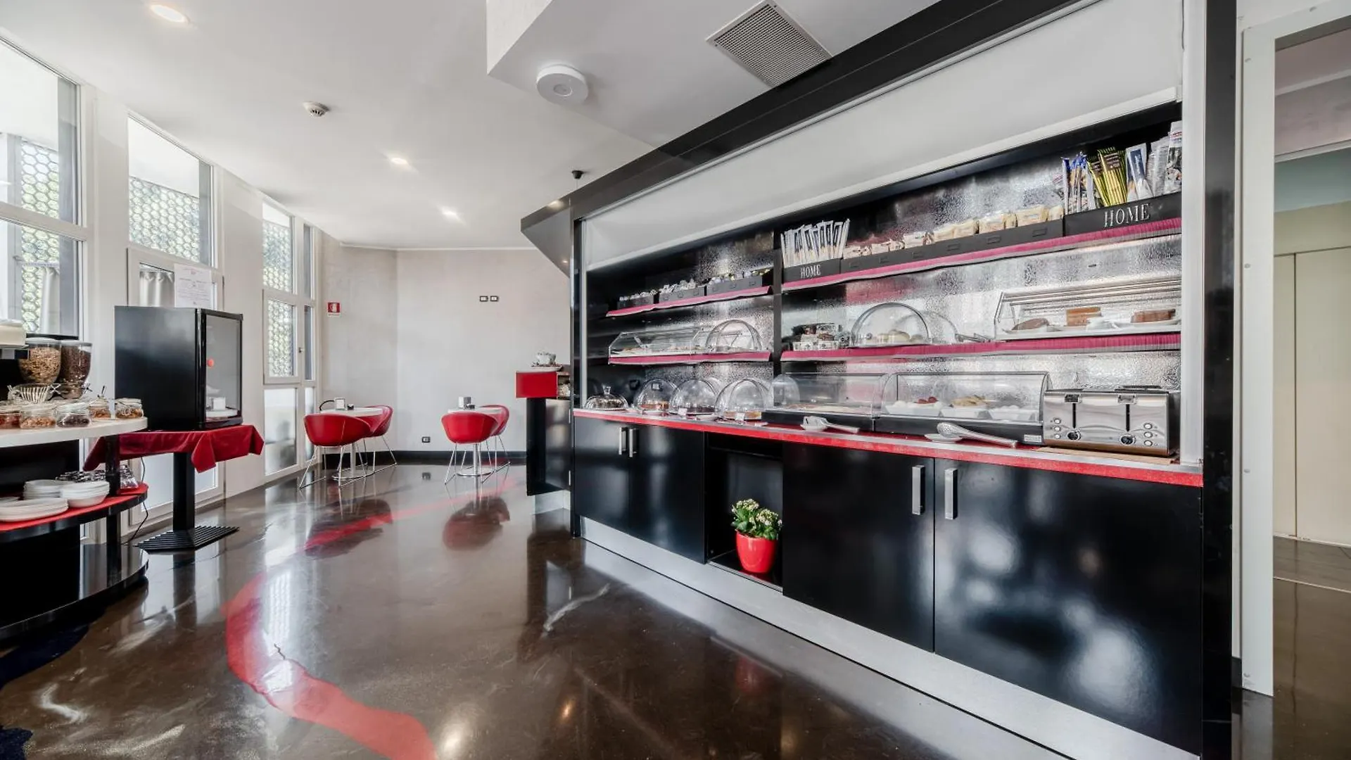 ***  Hotel Milano Navigli İtalya